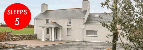 Ty'n Lon Y Ffor traditional dog-friendly holiday home in North Wales